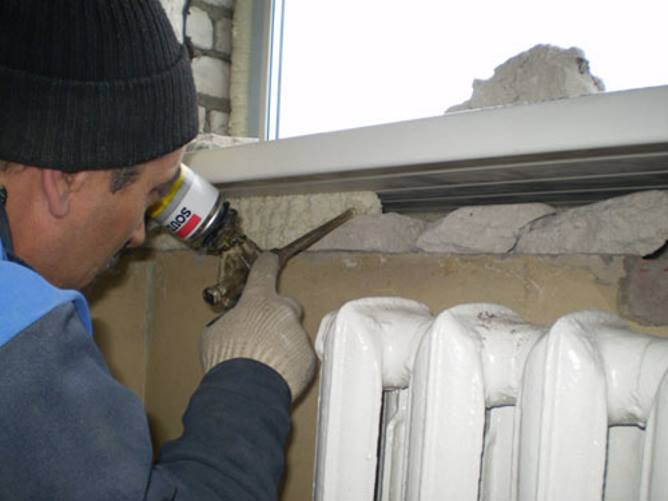 Запенивание стыков