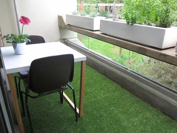 Дизайн пола лоджии Имитация зелени на полу